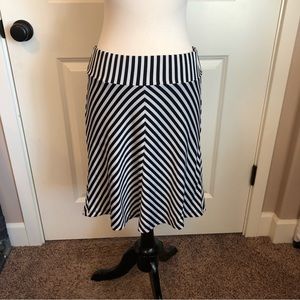 Maurice’s skirt size small